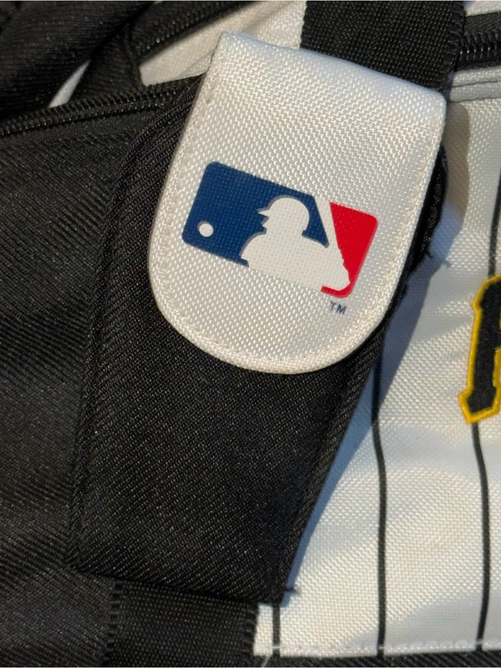MLB Baseball Pittsburgh Pirates Duffle Travel Gym Storage Cooler Bag Pre Owned U